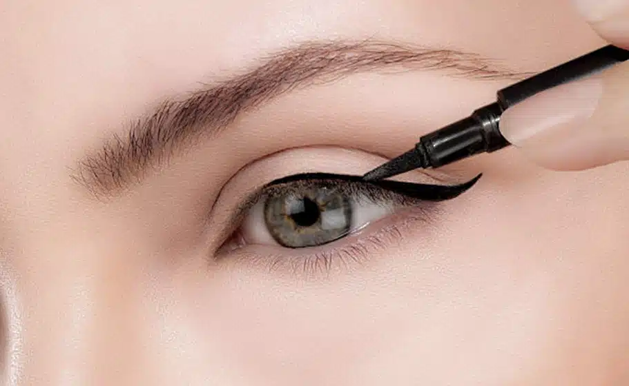 pencil eyeliner